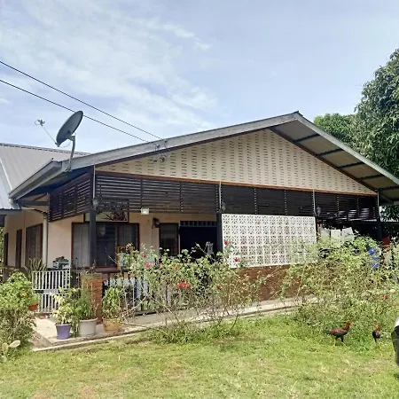 Oyo Home 90371 Home Valley Homestay Tambunan